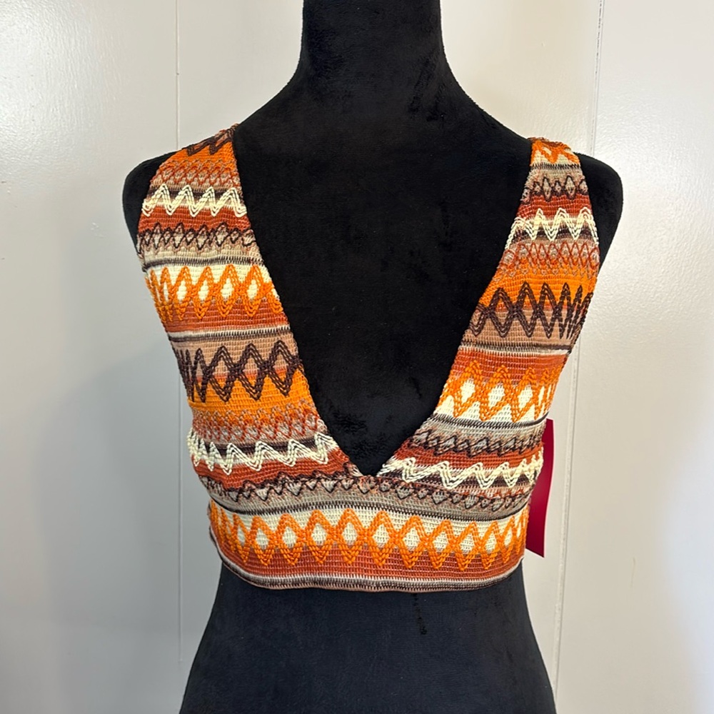 SHEIN Sleeveless Criss Cross Back Crop Top - Size Medium